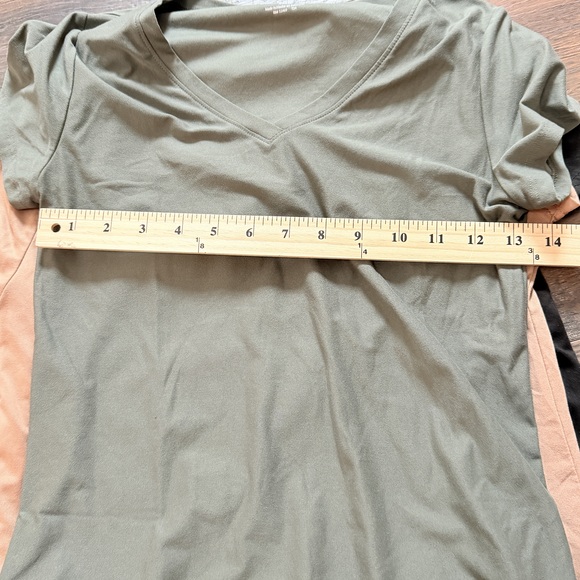No boundaries XS women bundle short sleeve tops solid color tees in Green - Picture 5 of 6